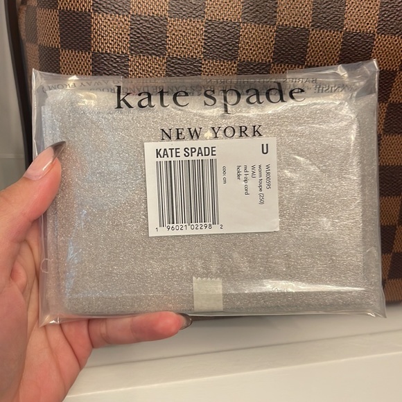 Kate Spade Darcy medium l-zip card holder with Key Ring In Warm Taupe - Picture 5 of 5